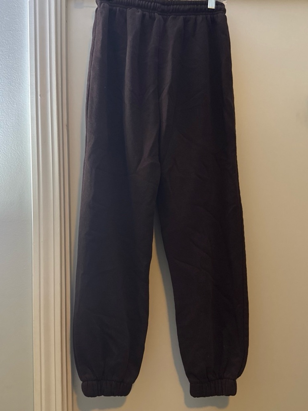 PrettyLittleThing Dark Brown Pocket Joggers - Picture 2 of 3
